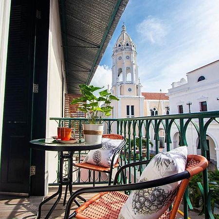 Amazinn Places Casco Viejo Billiard Table And Pool Panama City Exterior photo